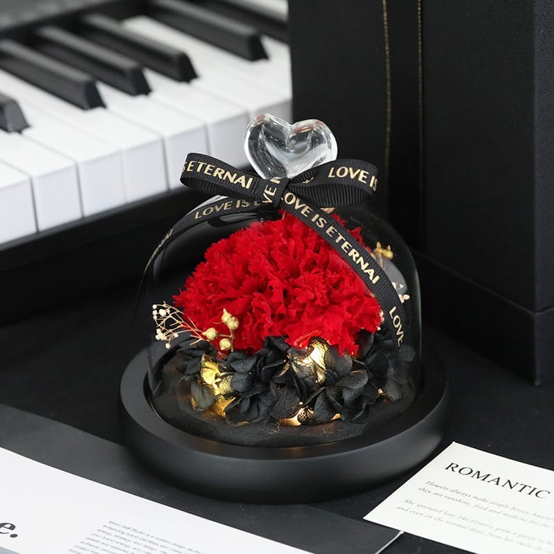 母親節禮物排行Top2：康乃馨愛心玻璃罩｜永生花夜燈（點我看禮物）